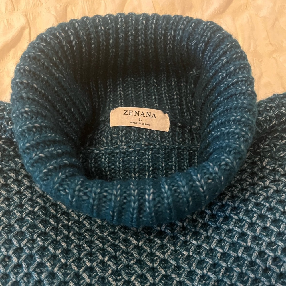 NWOT, Zenana, L, turtle neck, blue green